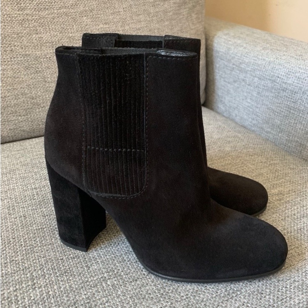 Women’s Pedro Garcia Black Suede Booties Size 6